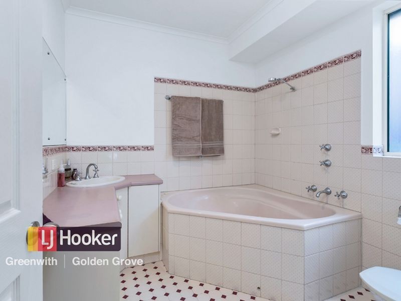 3 Debenham Court, Greenwith SA 5125