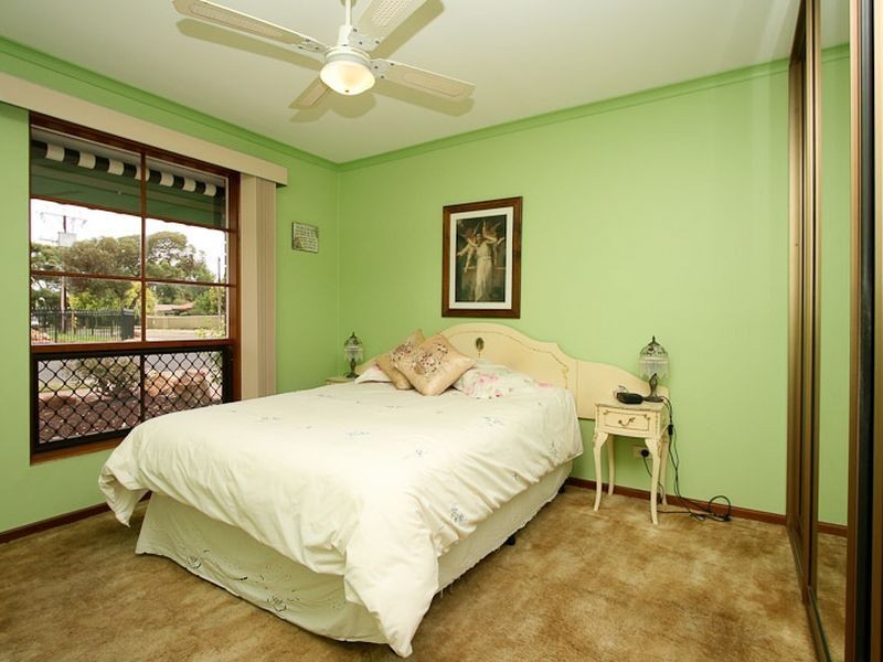 1/18 Armagh Crescent, Salisbury Downs SA 5108