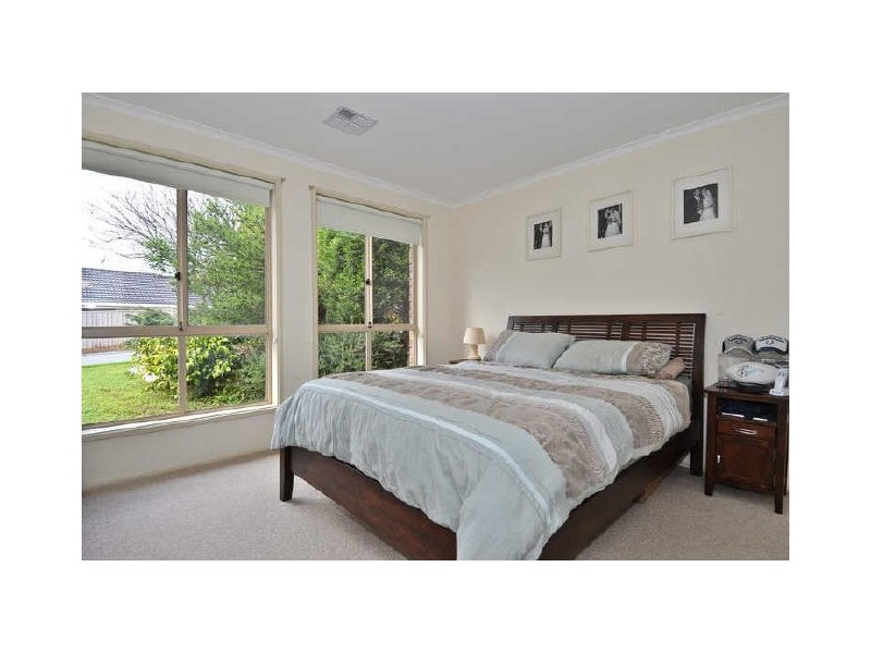 4 Amisfield Crescent, Greenwith SA 5125