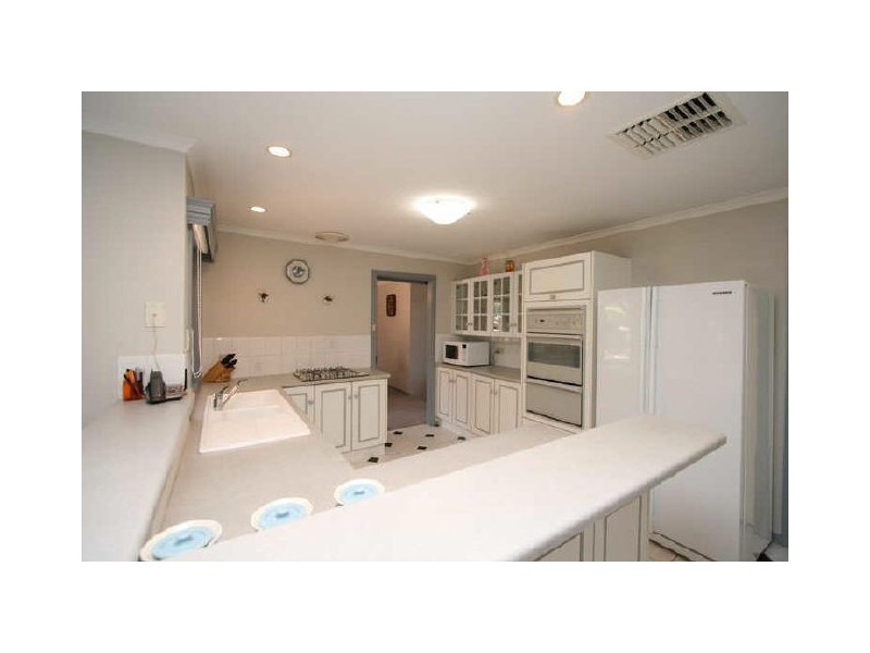 7 Festive Place, Greenwith SA 5125