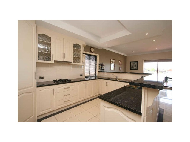 6 Lilford Court, Greenwith SA 5125