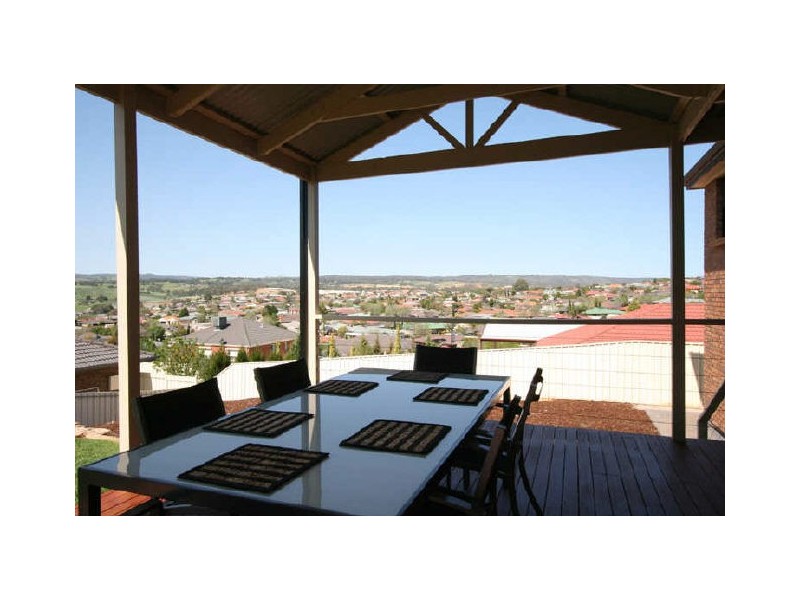 6 Lilford Court, Greenwith SA 5125