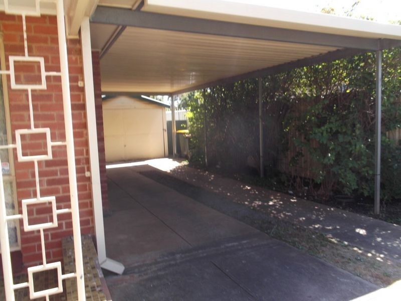 32 Oldham Road, Elizabeth Vale SA 5112