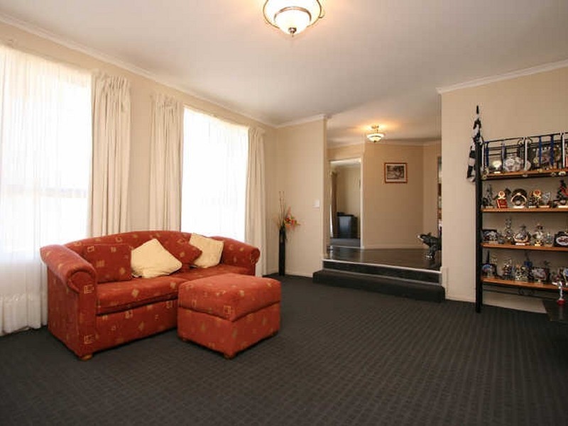 1 Walford Court, Salisbury Heights SA 5109