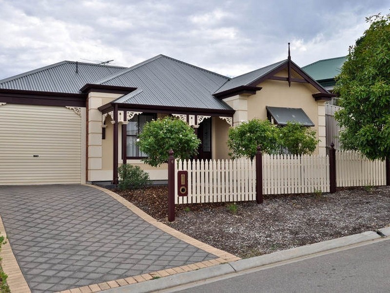 6 Napoleon Way, Greenwith SA 5125