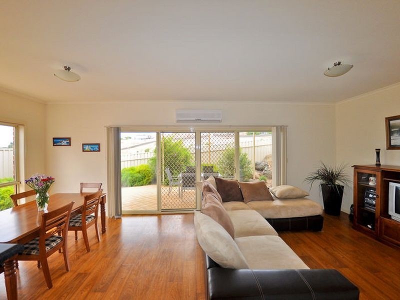 6 Napoleon Way, Greenwith SA 5125