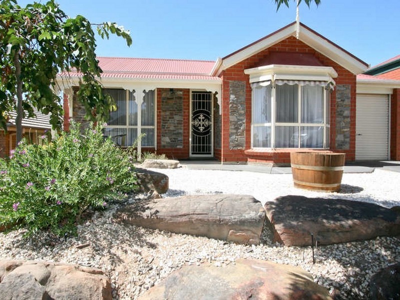 7 Lake Magenta Court, Greenwith SA 5125