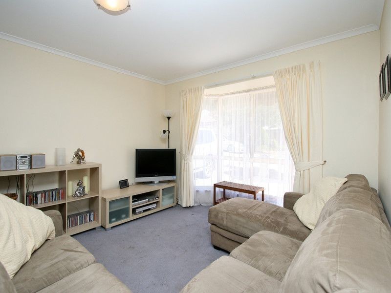 7 Lake Magenta Court, Greenwith SA 5125