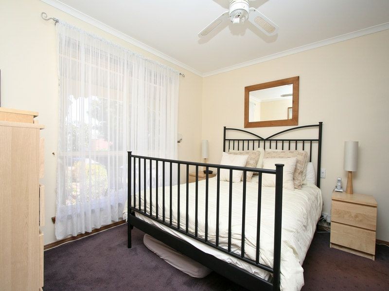7 Lake Magenta Court, Greenwith SA 5125