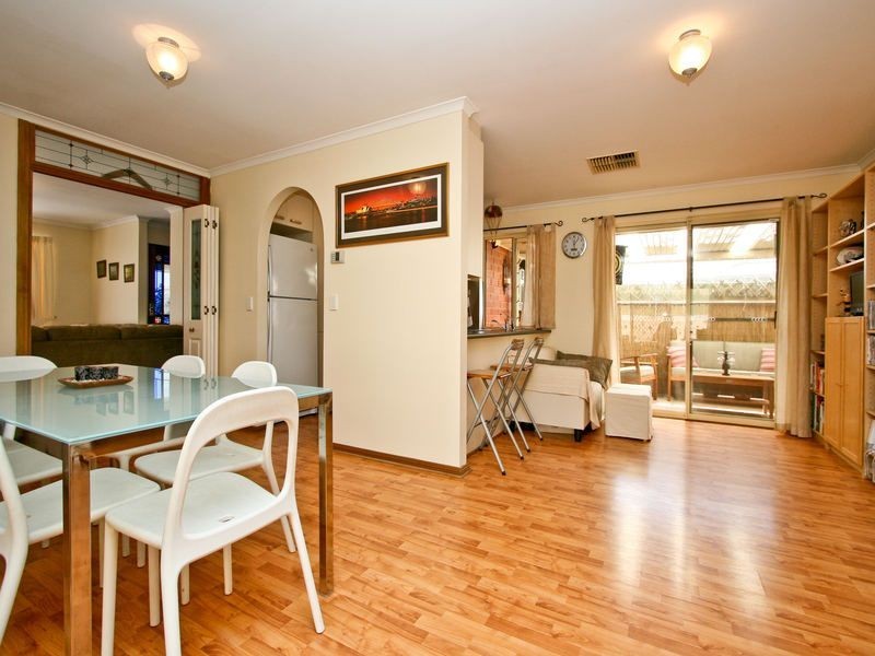 7 Lake Magenta Court, Greenwith SA 5125
