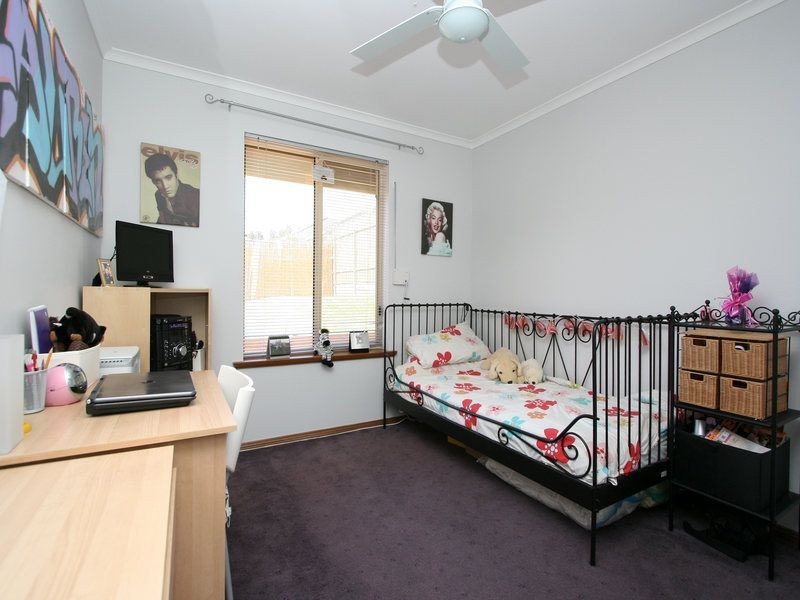 7 Lake Magenta Court, Greenwith SA 5125