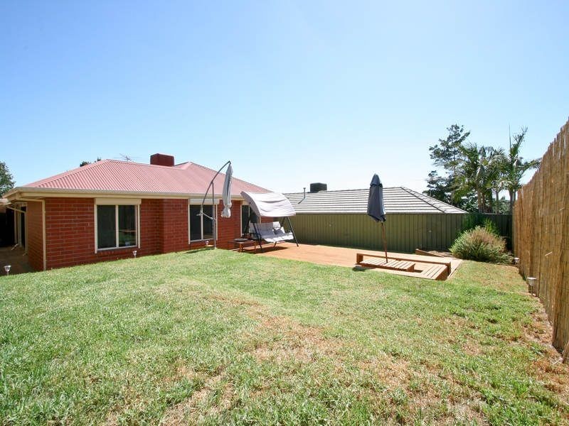 7 Lake Magenta Court, Greenwith SA 5125