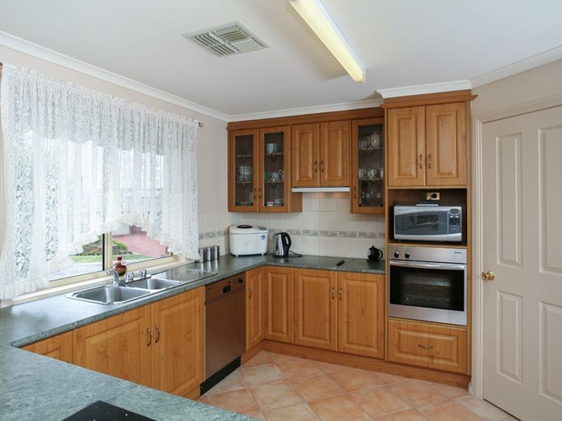 16 Panama Grove, Greenwith SA 5125