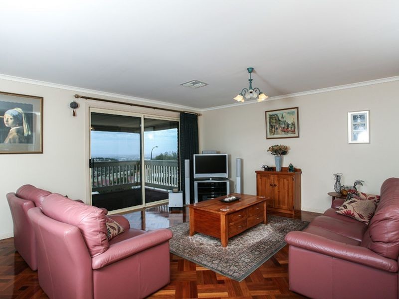 16 Panama Grove, Greenwith SA 5125