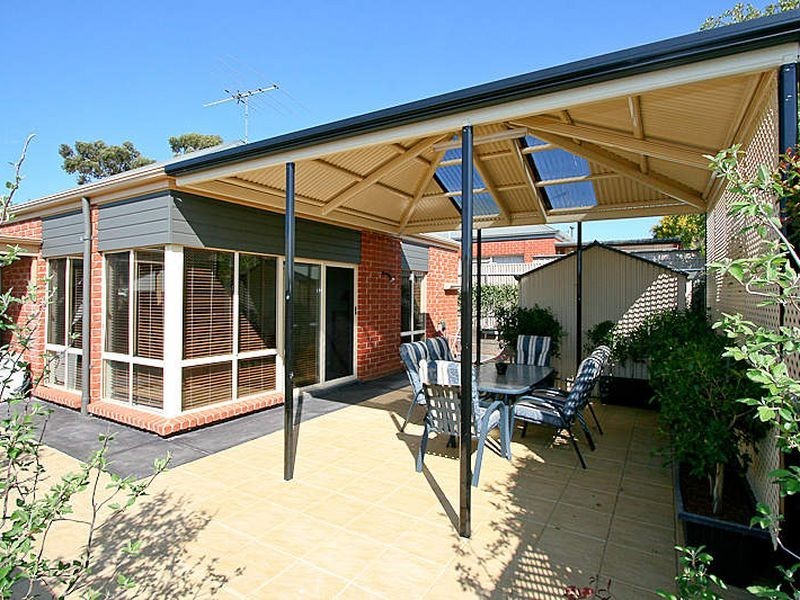 13 Lockwood Drive, Greenwith SA 5125