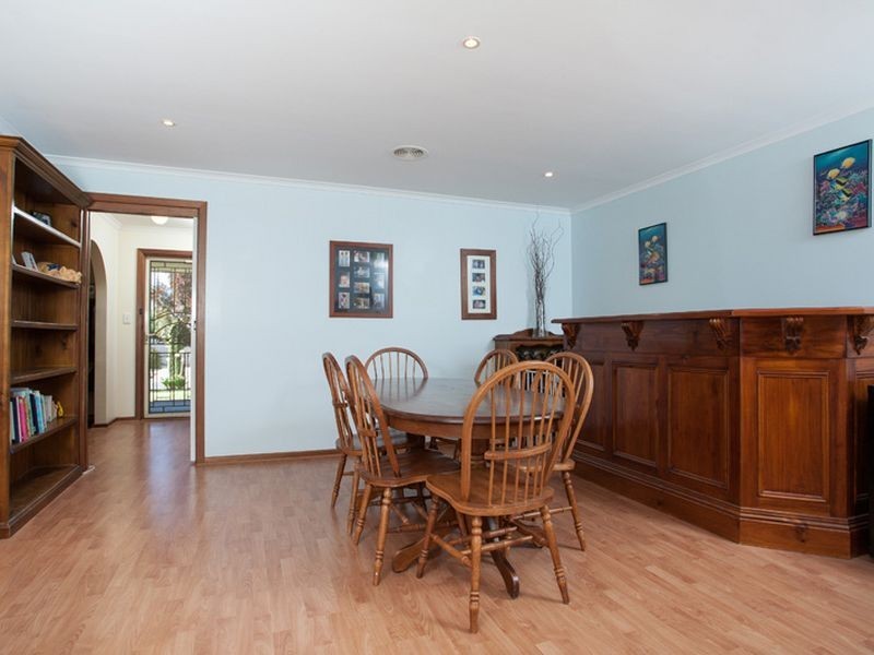 5 Lagavulin Court, Greenwith SA 5125