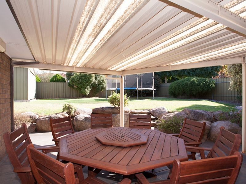 5 Lagavulin Court, Greenwith SA 5125