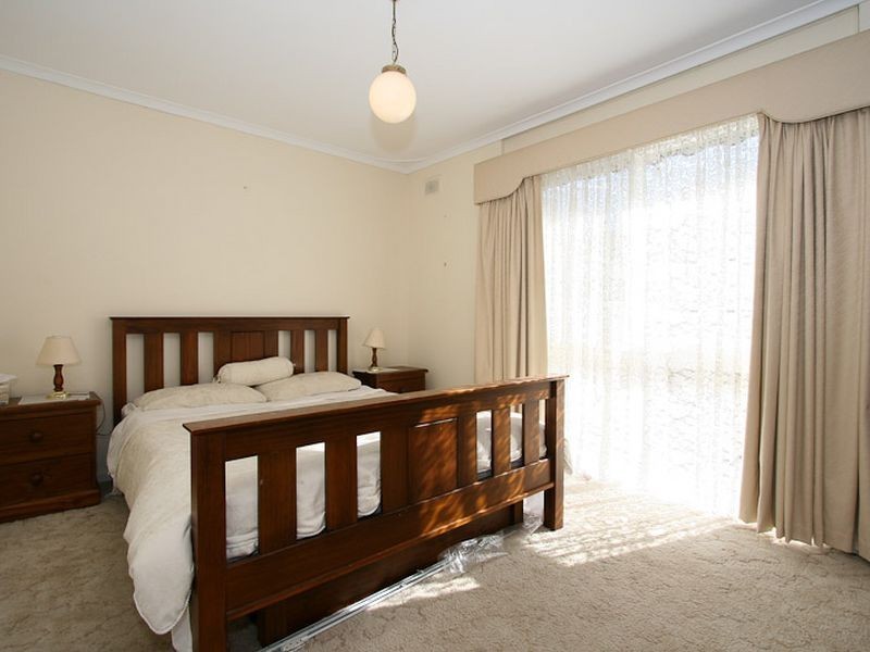 17 Rosewall Avenue, Gulfview Heights SA 5096