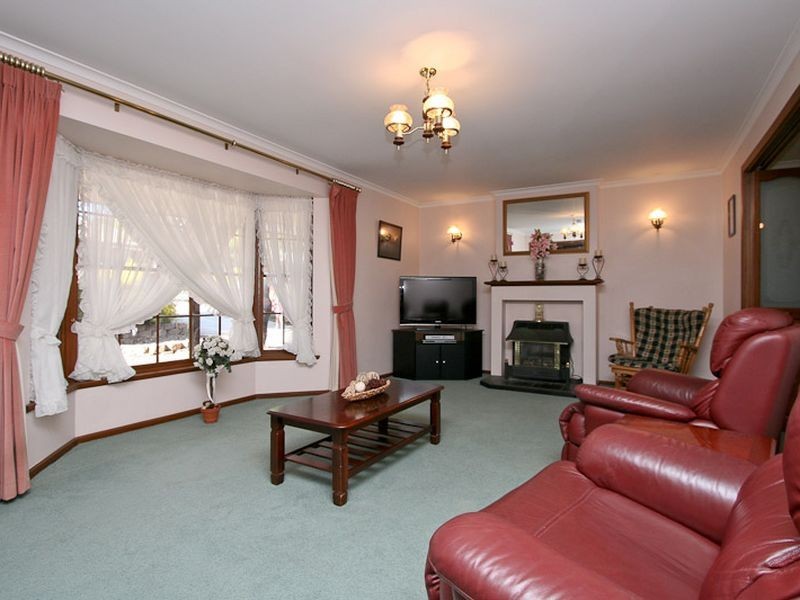 80 McEwin Avenue, Redwood Park SA 5097