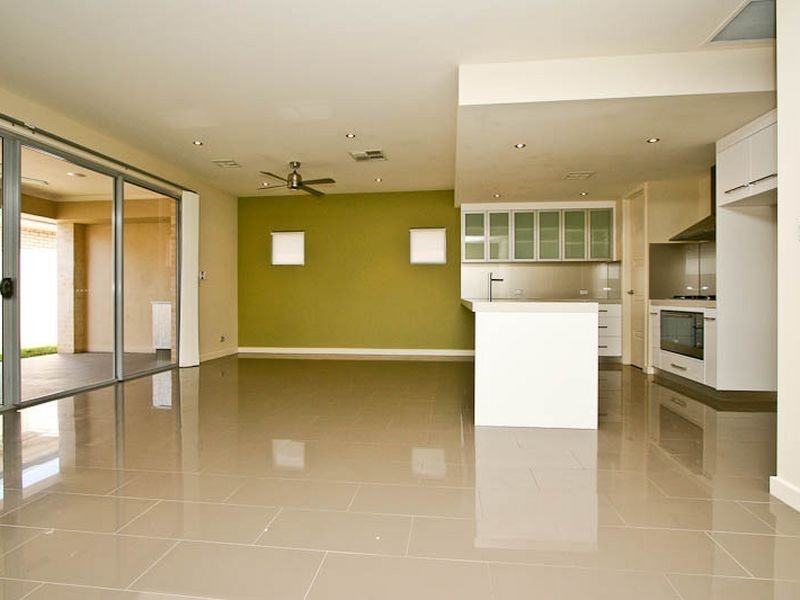 30 Cascades Drive, Mawson Lakes SA 5095
