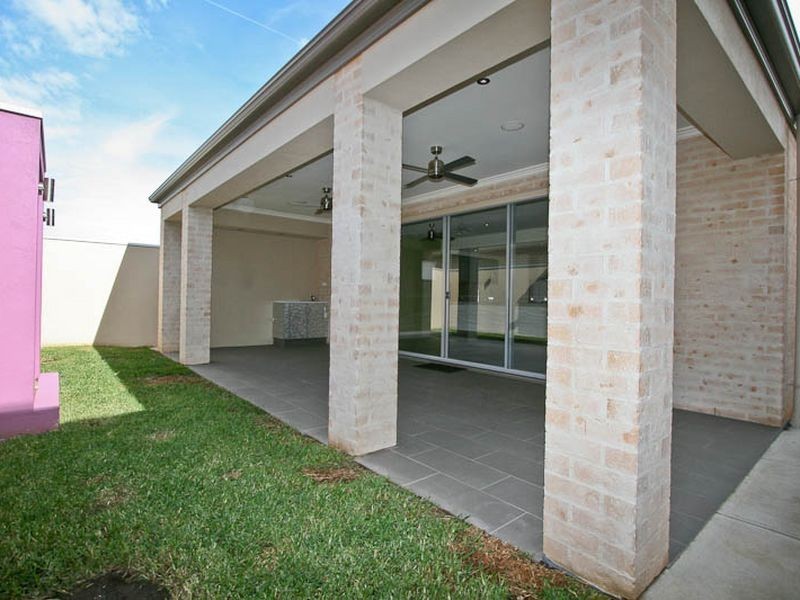 30 Cascades Drive, Mawson Lakes SA 5095