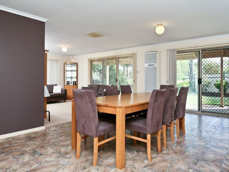 18 Creek Rise, Salisbury Heights SA 5109