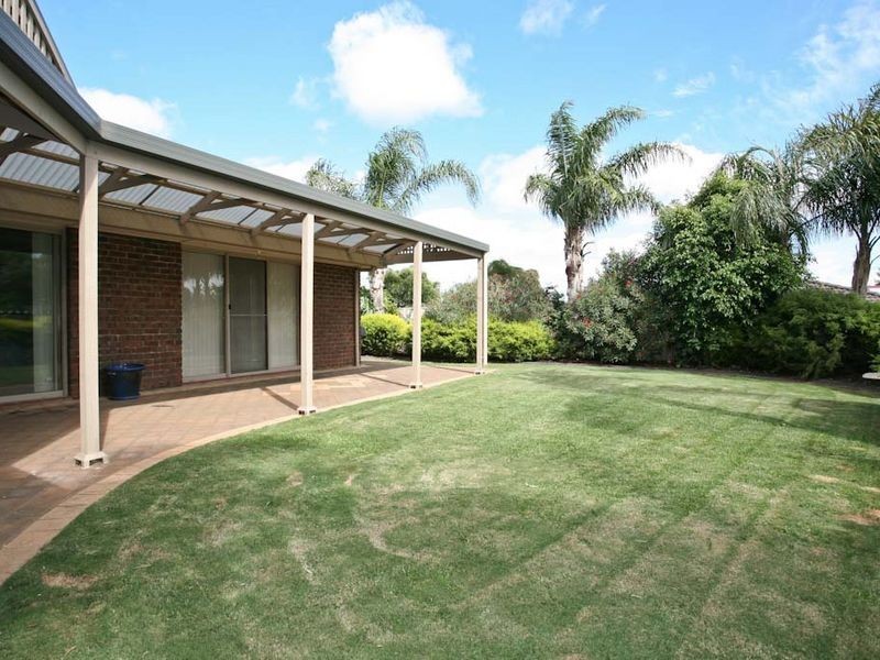 18 Creek Rise, Salisbury Heights SA 5109