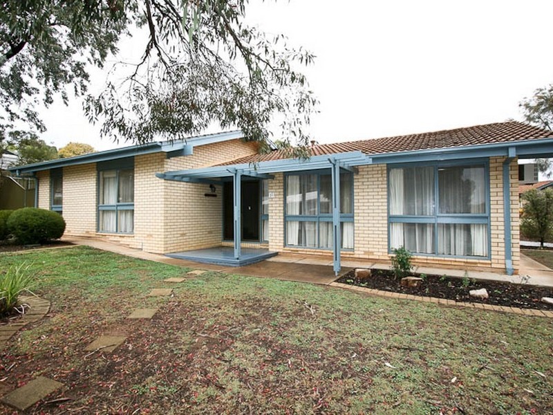 11 Landy Avenue, Gulfview Heights SA 5096