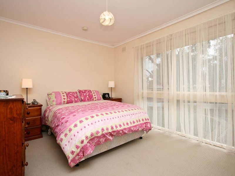 11 Landy Avenue, Gulfview Heights SA 5096