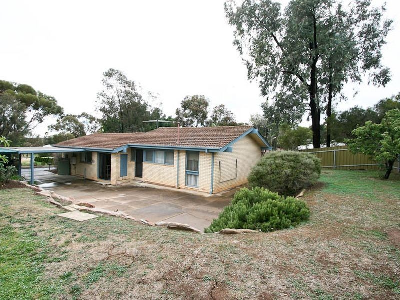 11 Landy Avenue, Gulfview Heights SA 5096