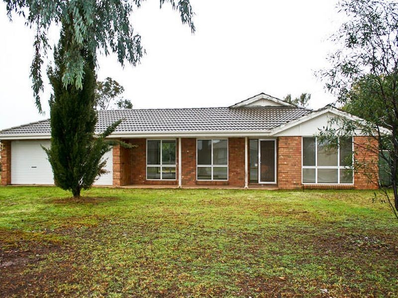 8 Harvest Court, Andrews Farm SA 5114