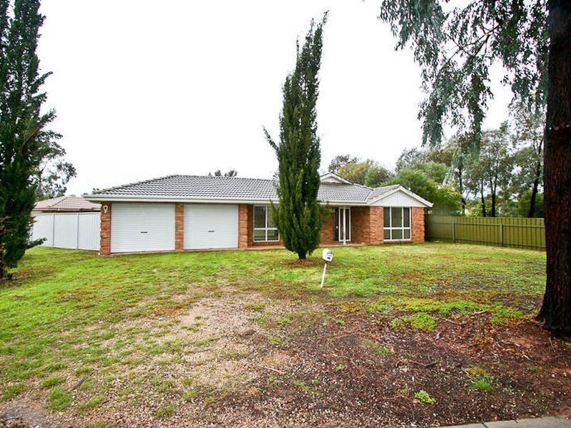 8 Harvest Court, Andrews Farm SA 5114