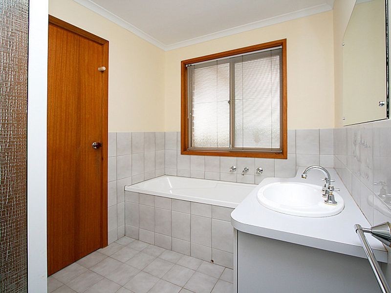 57 Greenridge Court, Wynn Vale SA 5127