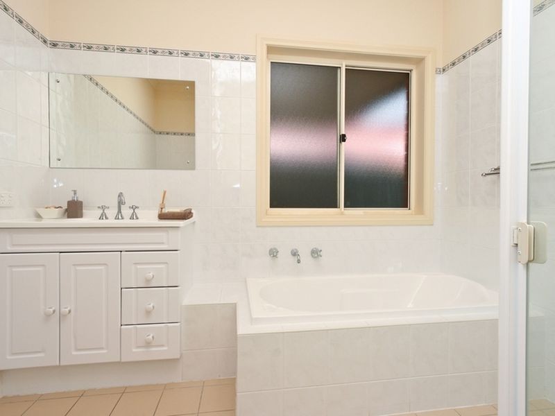 127 Sanctuary Drive, Mawson Lakes SA 5095