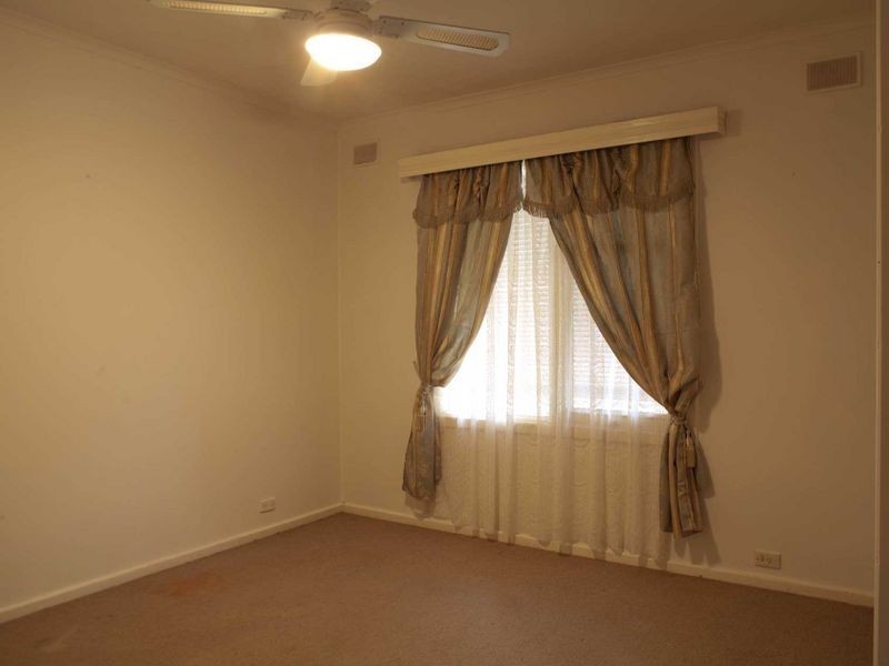 31 Geoffrey Avenue, Valley View SA 5093