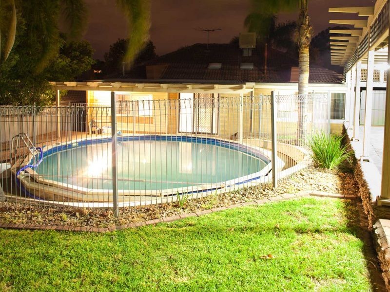 31 Geoffrey Avenue, Valley View SA 5093