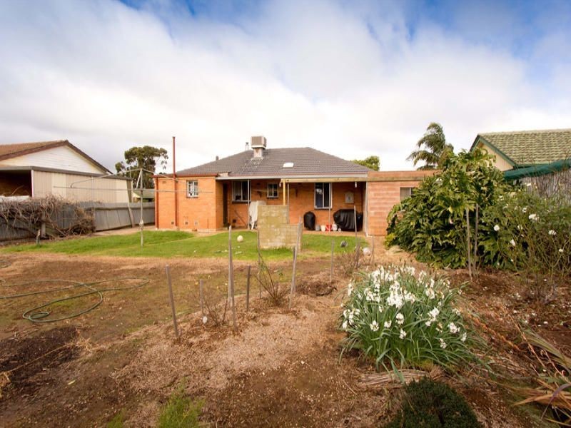 7 Robins Street, Elizabeth Downs SA 5113