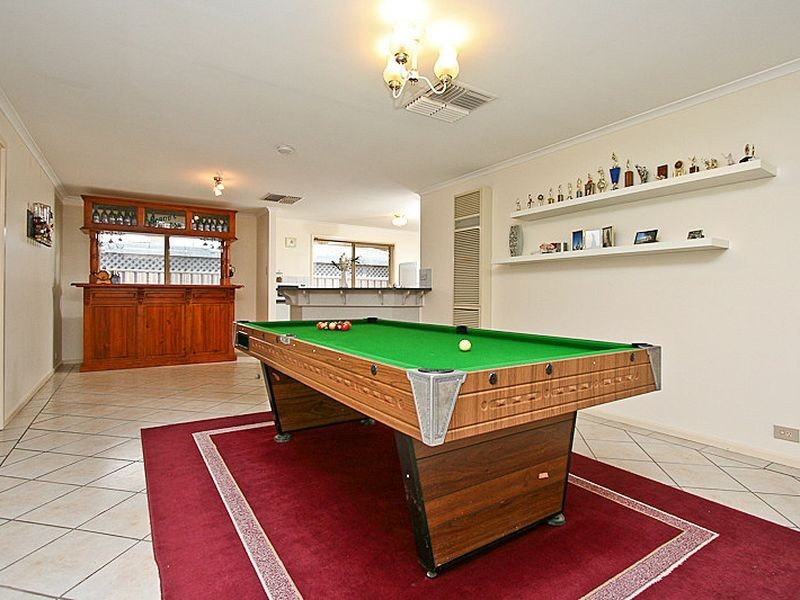 12 Colchester Court, Salisbury Heights SA 5109