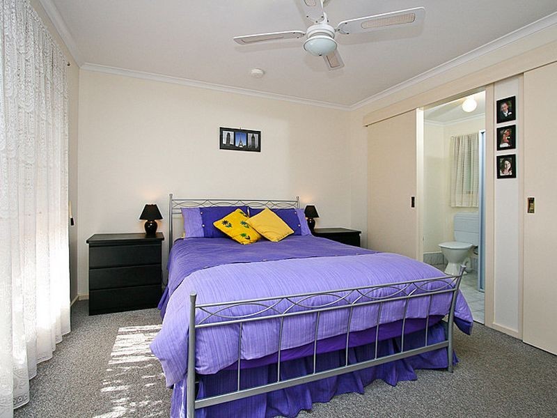 12 Colchester Court, Salisbury Heights SA 5109