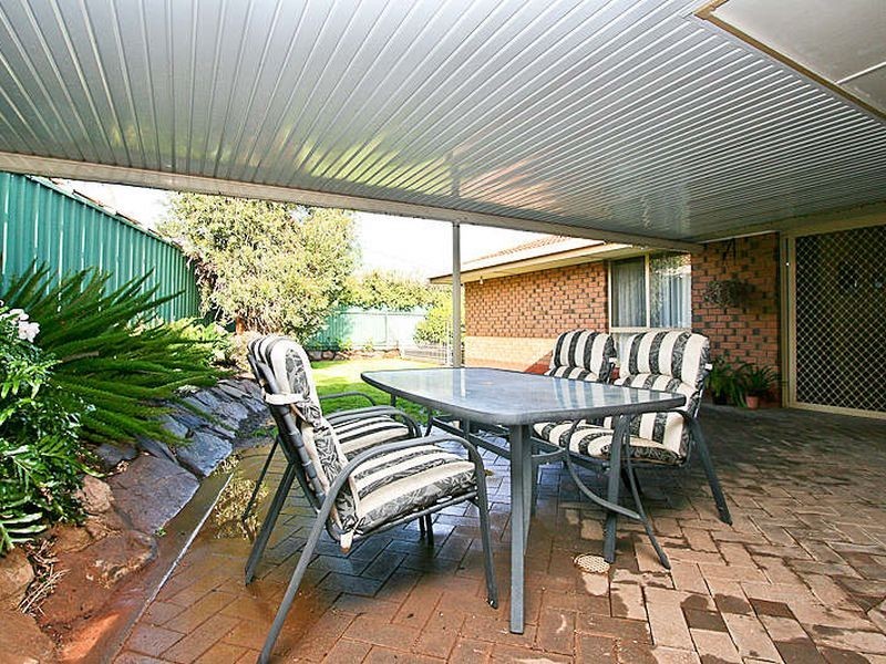 12 Colchester Court, Salisbury Heights SA 5109