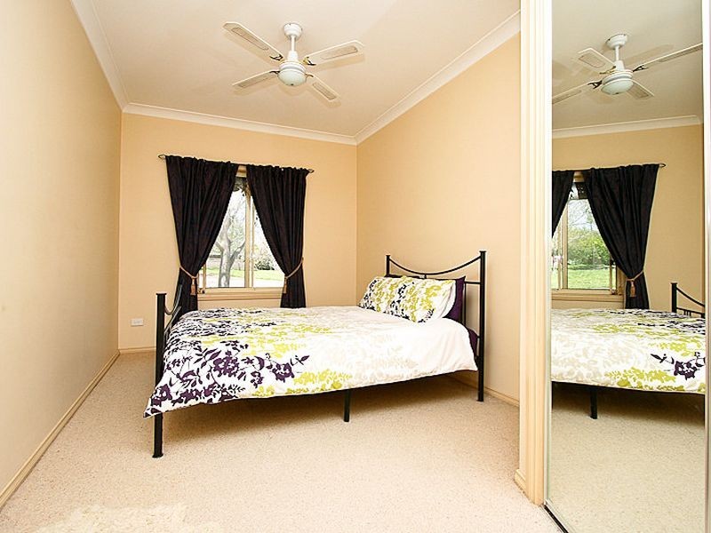 17 Debenham Court, Greenwith SA 5125