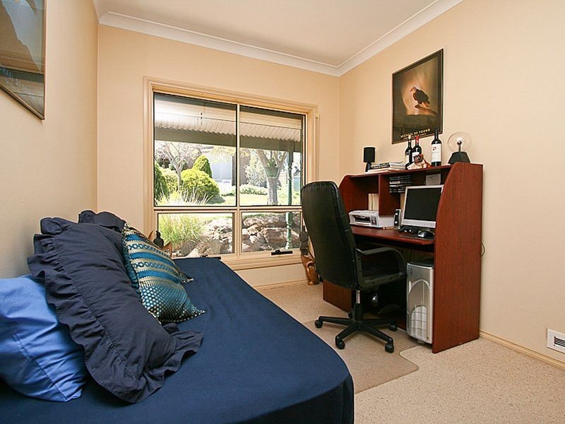 17 Debenham Court, Greenwith SA 5125