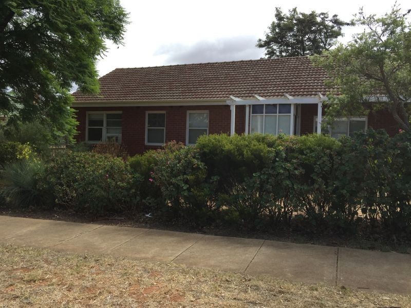 23 Dockett Road, Elizabeth Downs SA 5113