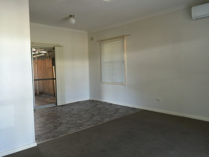 23 Dockett Road, Elizabeth Downs SA 5113