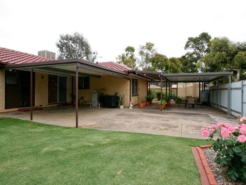 27 Target Hill Road, Salisbury Heights SA 5109
