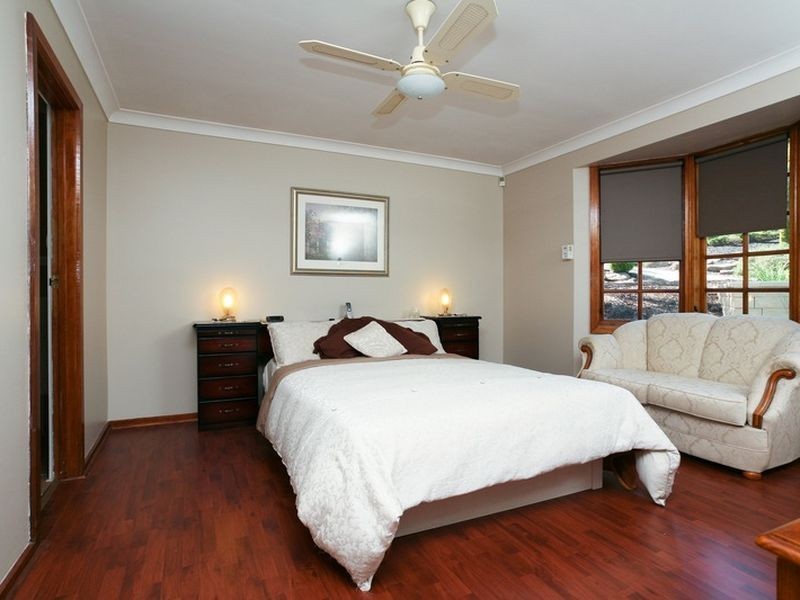 34 Coomurra Drive, Salisbury Heights SA 5109