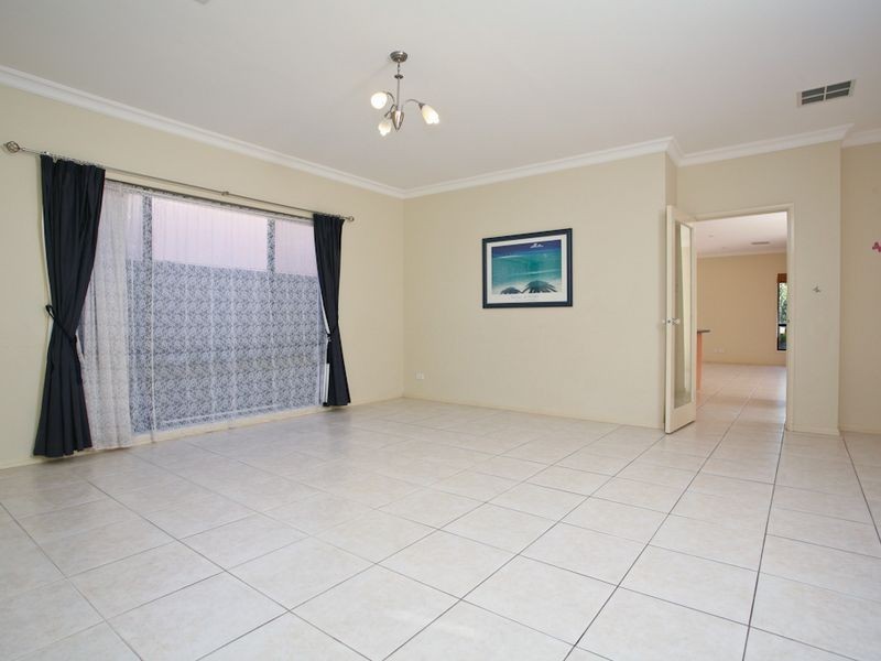 28 Grasswren Way, Mawson Lakes SA 5095