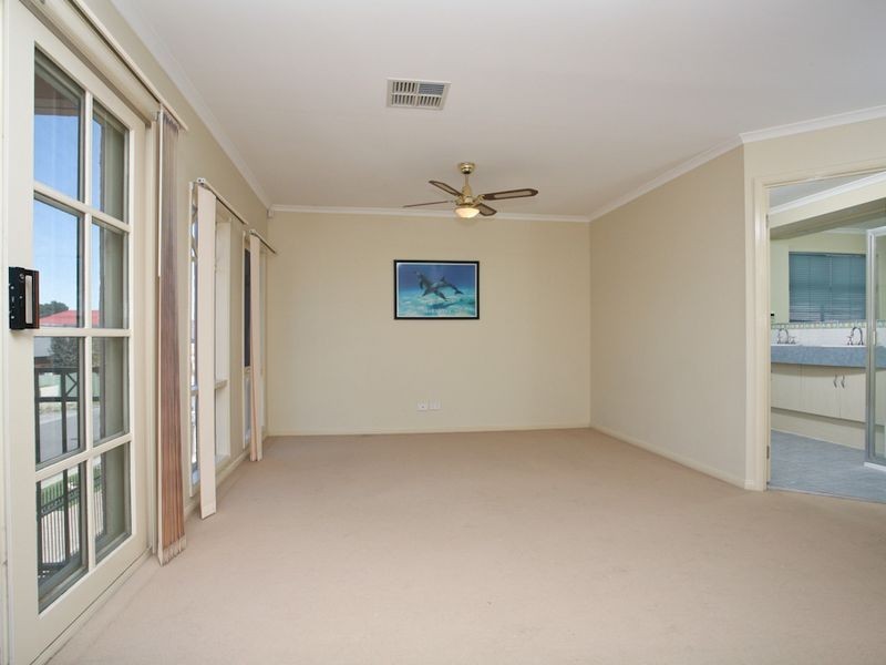 28 Grasswren Way, Mawson Lakes SA 5095