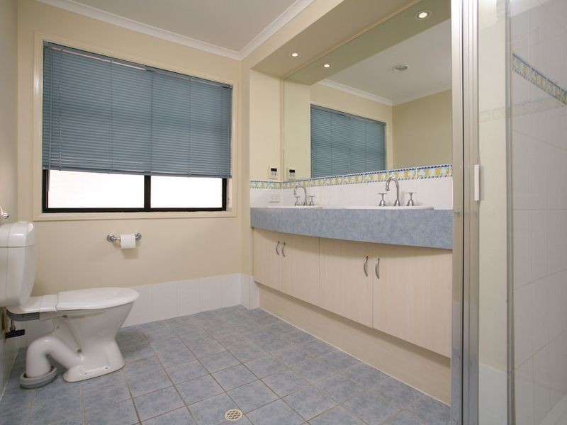 28 Grasswren Way, Mawson Lakes SA 5095