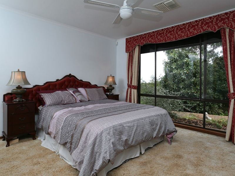 8 Cadiz Court, Gulfview Heights SA 5096